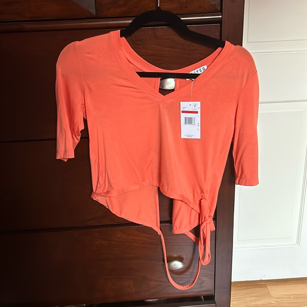 Coral Frayed Jeans Backless Shirt